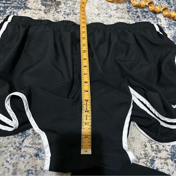 Nike Dri-Fit Black & White Athletic Shorts Size 3X - Picture 6 of 7